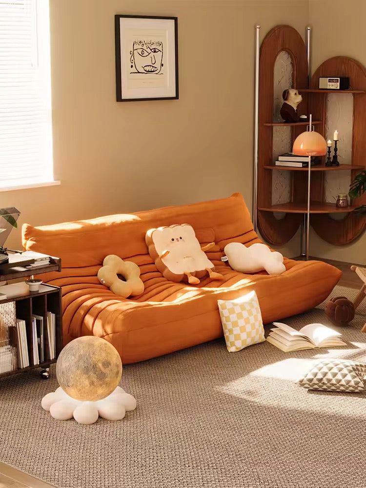 The caterpillar-shaped beanbag sofa is perfect for sleeping or relaxing in the living room, balcony, or bedroom.MM06